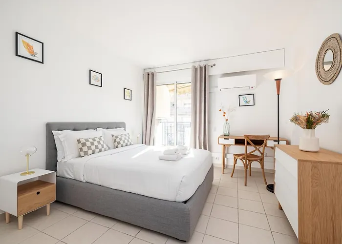 St.roch : Vue Mer, Parking, Clim 芒通