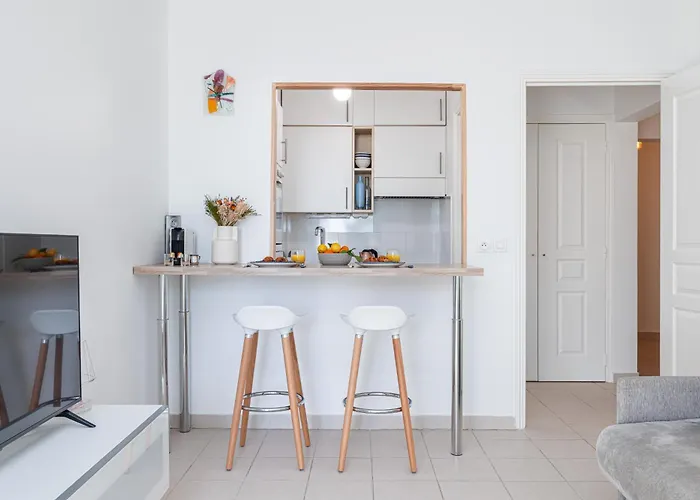 St.roch : Vue Mer, Parking, Clim * Menton